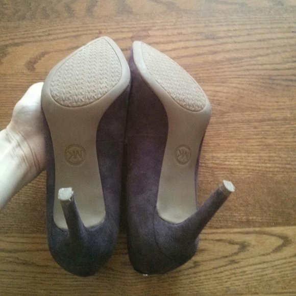 Michael Michael Kors Purple Suede Pumps Size 8 - Picture 8 of 16